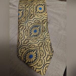 Elegant Gold and Blue Paisley Tie
